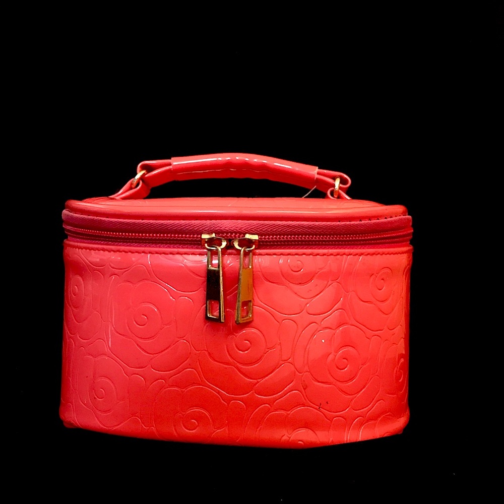Vintage 70s patent leather rose makeup case